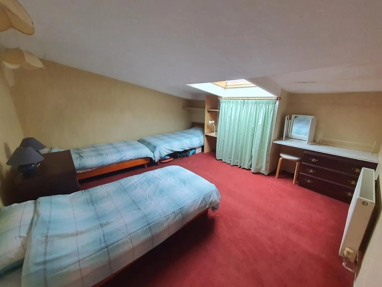 La Ville Hello, A Spacious House, Sleeps 9, In Rur Guillac  法国