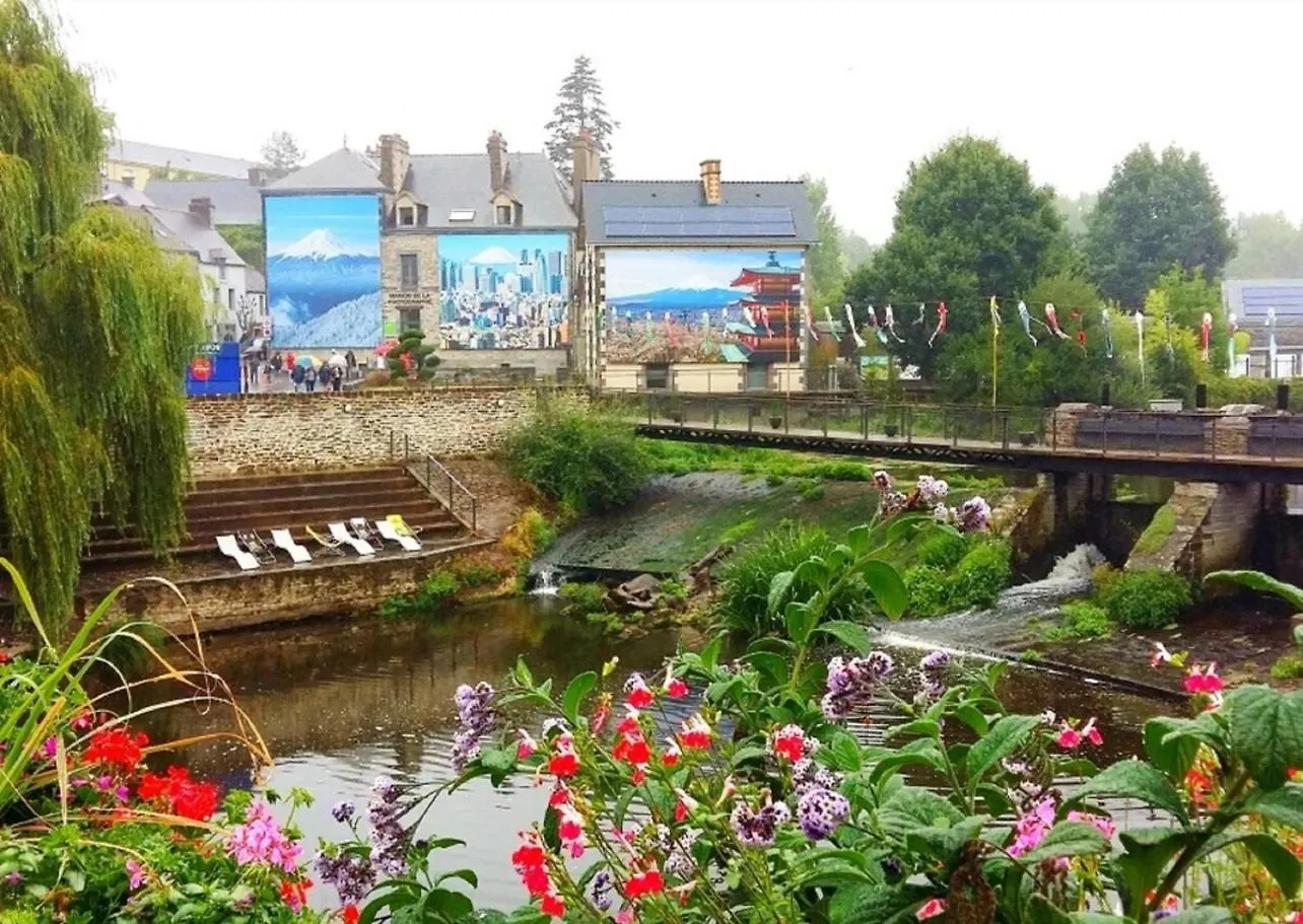 La Ville Hello, A Spacious House, Sleeps 9, In Rur Guillac  度假居 Guillac (Morbihan)